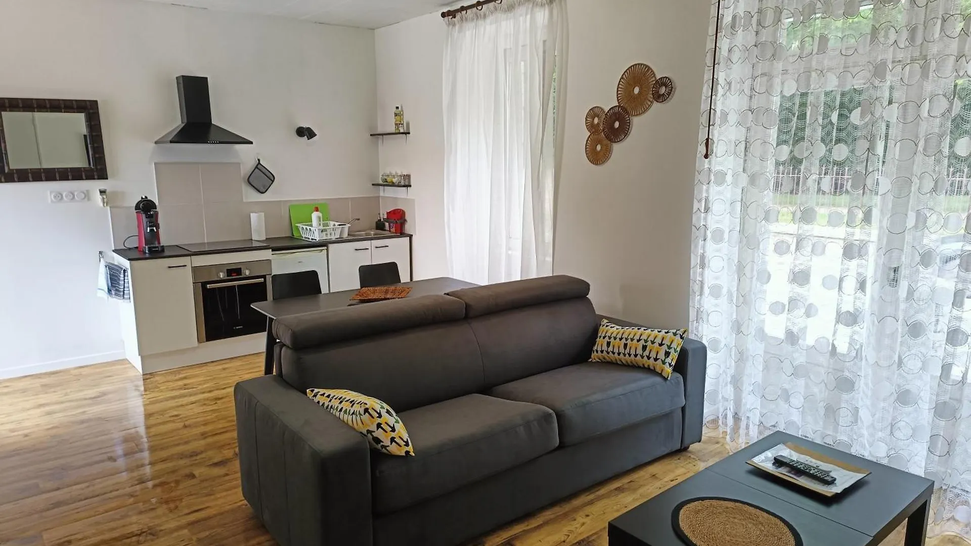 L'Appartement Du Parc 비트레